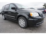 2016 Chrysler Town & Country Brilliant Black Crystal Pearl