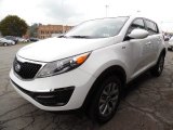 2016 Kia Sportage LX AWD Front 3/4 View