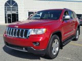 2011 Jeep Grand Cherokee Limited 4x4 Front 3/4 View