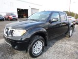 2016 Nissan Frontier SV Crew Cab 4x4 Front 3/4 View