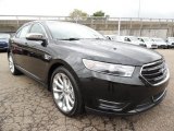 2015 Ford Taurus Limited AWD Front 3/4 View