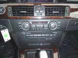 2011 BMW 3 Series 328i xDrive Sedan Controls