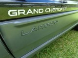 2002 Jeep Grand Cherokee Laredo Marks and Logos
