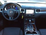 2016 Volkswagen Touareg TDI Lux Dashboard