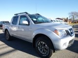 2016 Nissan Frontier Pro-4X Crew Cab 4x4 Front 3/4 View