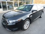 2015 Ford Taurus Limited Front 3/4 View