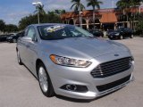 2015 Ford Fusion Energi SE Front 3/4 View