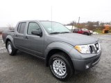 2016 Nissan Frontier SV Crew Cab 4x4 Front 3/4 View