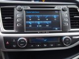 2016 Toyota Highlander LE Plus AWD Controls
