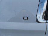 Chevrolet Suburban 2016 Badges and Logos