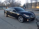 2013 Infiniti G 37 x AWD Coupe Front 3/4 View
