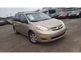 2006 Toyota Sienna LE Front 3/4 View