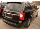 Brilliant Black Crystal Pearl Chrysler Town & Country in 2016