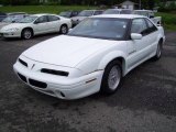 1996 Bright White Pontiac Grand Prix SE Coupe #10930072