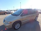 2000 Champagne Pearl Chrysler Town & Country LX #109946308