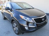 2016 Kia Sportage EX Front 3/4 View