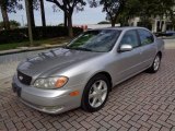 2002 Infiniti I 35 Front 3/4 View