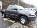 2015 Toyota Tacoma V6 Access Cab 4x4 Front 3/4 View