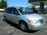 2006 Chrysler Town & Country Limited Front 3/4 View