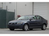 2007 Volvo S40 2.4i Front 3/4 View