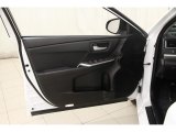 2015 Toyota Camry SE Door Panel