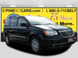 2016 Brilliant Black Crystal Pearl Chrysler Town & Country Touring #111738073