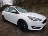 2016 Ford Focus SE Sedan Front 3/4 View