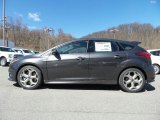 2016 Magnetic Ford Focus ST #111891574