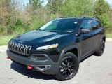 2016 Jeep Cherokee Trailhawk 4x4 Front 3/4 View