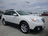 2014 Subaru Outback 2.5i Premium Front 3/4 View