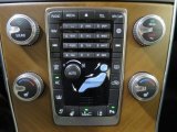 2016 Volvo S60 T5 Inscription AWD Controls