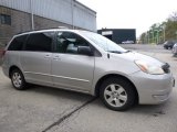 2004 Toyota Sienna LE