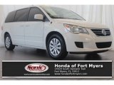 2012 Volkswagen Routan SE