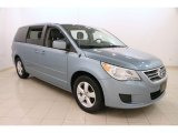 2010 Volkswagen Routan SE