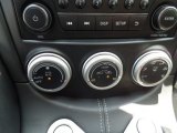 2016 Nissan 370Z Coupe Controls