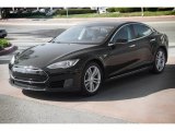 2013 Tesla Model S  Front 3/4 View