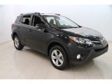 2015 Toyota RAV4 XLE Front 3/4 View