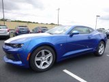 2017 Hyper Blue Metallic Chevrolet Camaro LT Coupe #114109701