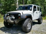 2009 Jeep Wrangler Unlimited Stone White
