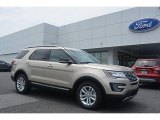 2017 White Gold Ford Explorer XLT #114756168