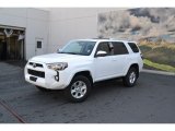 2015 Toyota 4Runner SR5 4x4 Front 3/4 View