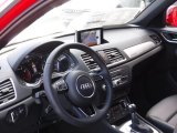 2017 Audi Q3 2.0 TFSI Premium Plus quattro Dashboard