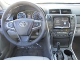2017 Toyota Camry Hybrid XLE Dashboard
