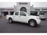 2013 Glacier White Nissan Frontier SV V6 Crew Cab #115661900