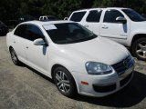 2006 Volkswagen Jetta 2.5 Sedan Front 3/4 View