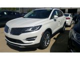 2017 Lincoln MKC Select AWD Front 3/4 View
