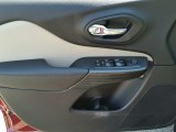 2017 Jeep Cherokee Latitude 4x4 Door Panel