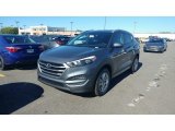 2017 Hyundai Tucson SE Front 3/4 View