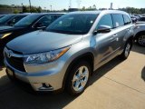 2016 Toyota Highlander Limited AWD Front 3/4 View