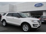 2017 White Platinum Ford Explorer XLT #115973606